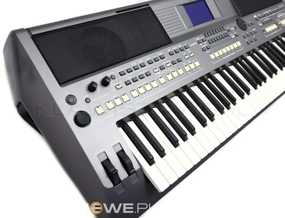 Bestseller YAMAHA PSR-S670